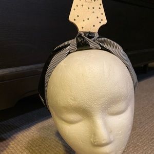 headband checkered with faux leather insert